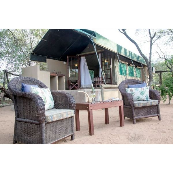 Bronkhorst Safari's donates African Hook & Barrell Safari for 2 Hunters & 2 Observers Value $15,840.