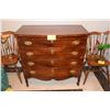 Image 1 : MAHOGANY BOW FRONT CHEST OF DRAWERS W/INLAY