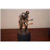 Image 2 : MUSICIAN STATUES & GLASS "NEW ORLEANS" PAPERWEIGHTS (4 PCS)