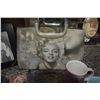 Image 2 : MARILYN MONROE COLLECTIBLES: HAND BAG, COIN PURSE, FRAMED PHOTO, PLAYING CARDS, MUGS, ASHTRAY, CD, C