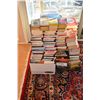 Image 1 : LARGE COLLECTION OF BOOKS