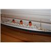 Image 3 : THE QUEEN MARY, CUNARD WHITE STAR MODEL SHIP IN PLEXI CASE W/WOOD BASE, PRODUCED & BUILT BY MARITIME