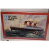 Image 2 : 1500 PIECES F.X. SCHMID PUZZLE (QUEEN MARY), TIN & WOOD TOY SHIP & ROLLING QUEEN MARY SHIP TOY (3 PC