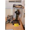 Image 1 : GENERAL MACARTHUR STATUE, GENERAL PATTON FIGURE & MODEL TANK (FRANKLIN MINT)