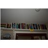 Image 1 : COLLECTION OF BOOKS