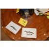 Image 1 : DELANO STUDIOS WHALE & DOLPHIN PLATES & GLASS INSECT CATCHER (3 PCS)