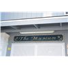 Image 1 : THE MUSEUM SIGN