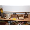 Image 1 : STATUARY, ALAMO COLLECTABLES, BOX , BOOKENDS, ETC. (14 PCS)