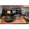 Image 1 : KITCHEN AID POTS & PANS & MASTER CHEF POT (8 PCS)