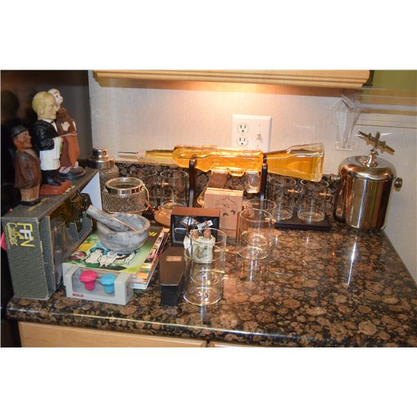 BAR LOT