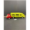 Image 1 : Vintage Tonka Truck Car Hauler Red Truck and Green Trailer with Red Writing