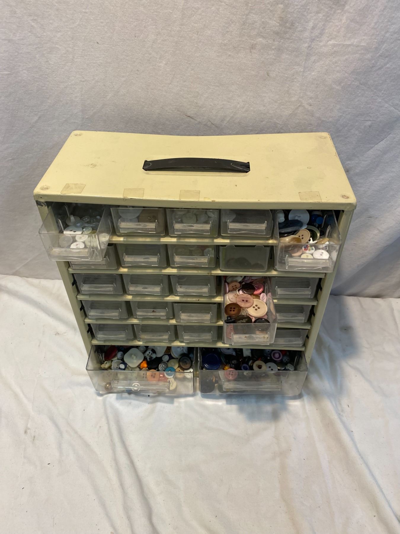 Spare pack with buttons