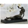 Image 8 : Modern Female Bronze Sculpture