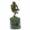 Image 1 : Rugby Player Trophy Bronze Statue