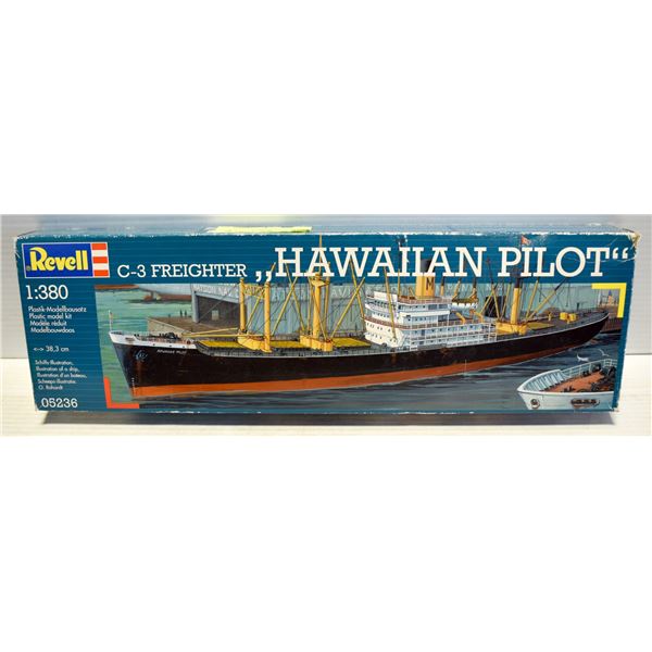 REVELL HAWAIIAN PILOT C-3
