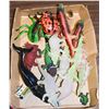Image 1 : FLAT OF DINOSAURS AND INSECT TOYS