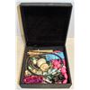 Image 1 : BOX OF JEWELLERY