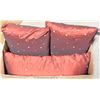 Image 1 : 3 SILK PILLOWS