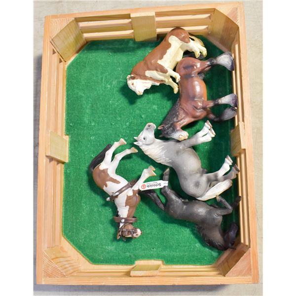 SCHLEICH GERMAN HORSES IN CORAL ALL TOGETHER