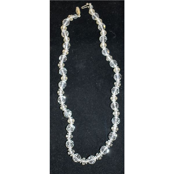 VINTAGE CRYSTAL CHOKER STYLE NECKLACE