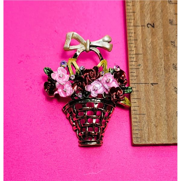 12)  GOLD TONE WITH ENAMEL AND CRYSTAL FLOWER