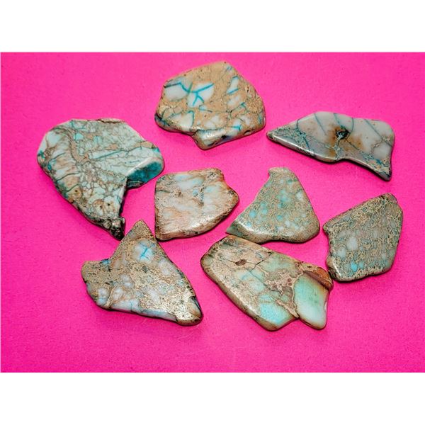 17)  LOT OF 8 PCES OF PALE GREEN IMPERIAL JASPER