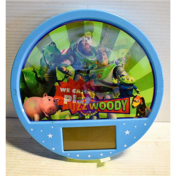 BUZZ WOODY AND THE GANG CLOCK