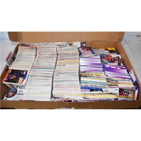 LARGE FLAT OF ASSORTED SPORTS CARDS