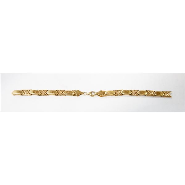 14K GOLD LINK BRACELET - BROKEN AND NEEDS REPAIR