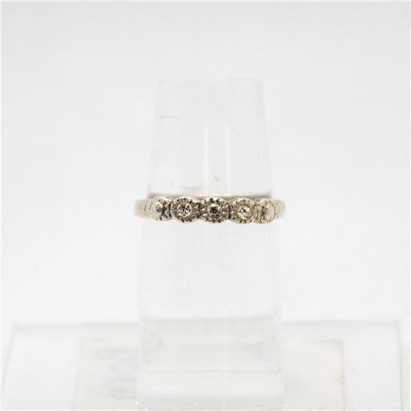 .925 SILVER RING WITH CLEAR STONES SIZE 7.5