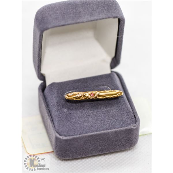 10K YELLOW GOLD ANTIQUE RUBY SET BROOCH