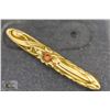 Image 3 : 10K YELLOW GOLD ANTIQUE RUBY SET BROOCH