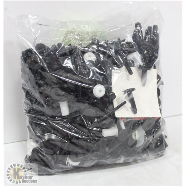 BAG OF AUTOBODY CLIPS & FASTENERS + RAZOR