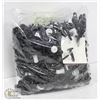 Image 1 : BAG OF AUTOBODY CLIPS & FASTENERS + RAZOR