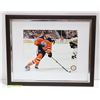 Image 1 : CONNOR MCDAVID PICTURE FRAME 13" X 16"