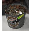 Image 1 : 2 BUCKETS OF VARIOUS CURRENCY