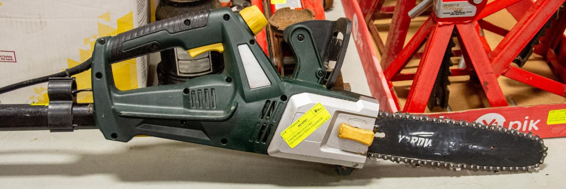 YARDWORKS ELECTRIC EXTENDABLE POLE/ CHAINSAW Kastner Auctions