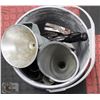 Image 1 : BUCKET OF TOOLS