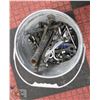 Image 1 : BUCKET OF TOOLS
