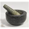 Image 1 : STONE MORTAR AND PESTLE ESTATE APPROX. 20LBS