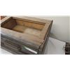 Image 5 : 2 Drawer Wooden Dresser Missing Top