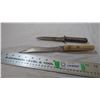 Image 4 : (2) vintage knives