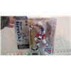 Image 2 : Mcfarlane Wayne Gretzky NYR home figure - NIB