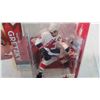 Image 3 : Mcfarlane Wayne Gretzky Team Canada 1987 figure - NIB