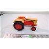 Image 1 : Case 930 Comfort King Tractor - repainted - 9" long