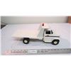 Image 5 : ERTL Case truck - box lifts - 16.75" long