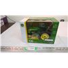 Image 1 : ERTL 1:16 Prestige John Deere 720 with Heat Houser - NIB