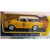 Image 2 : MotorMax 1:24 1955 Bel Air Nomad - NIB