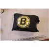 Image 7 : Boston Bruins Bears (dirty) miniatures, Rain Jacket bag, misc