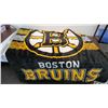 Image 3 : Bruins Rug + Blanket (rug is 49x54 - blanket is 45x59)